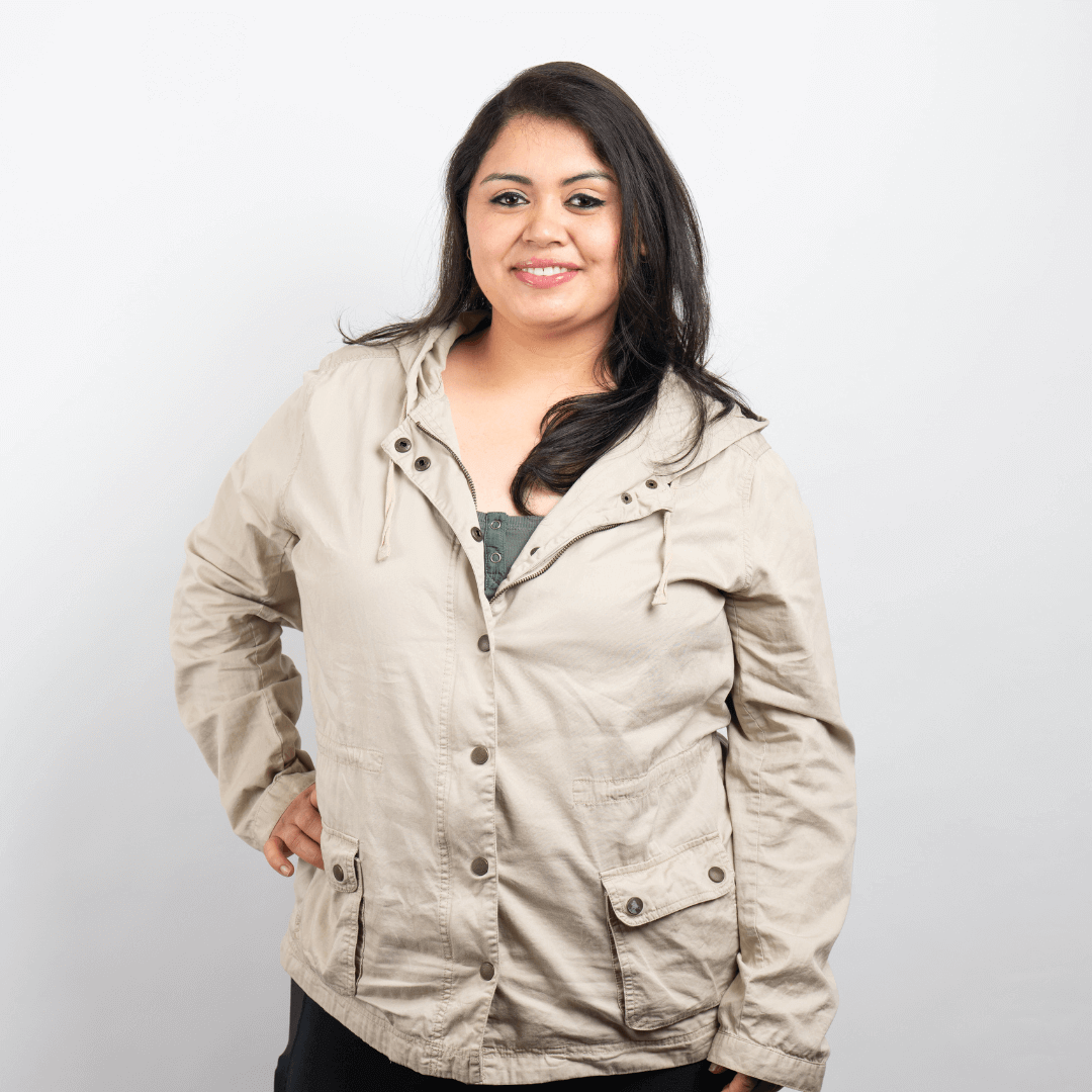 Green Wave Team Member: Claudia Duarte Headshot